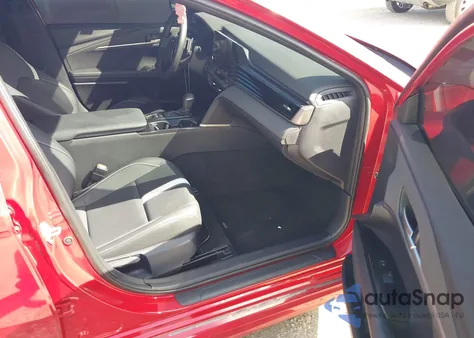 2025 Toyota Camry Se z USA, uszkodzony, nr VIN 4T1DAACK9SU012852